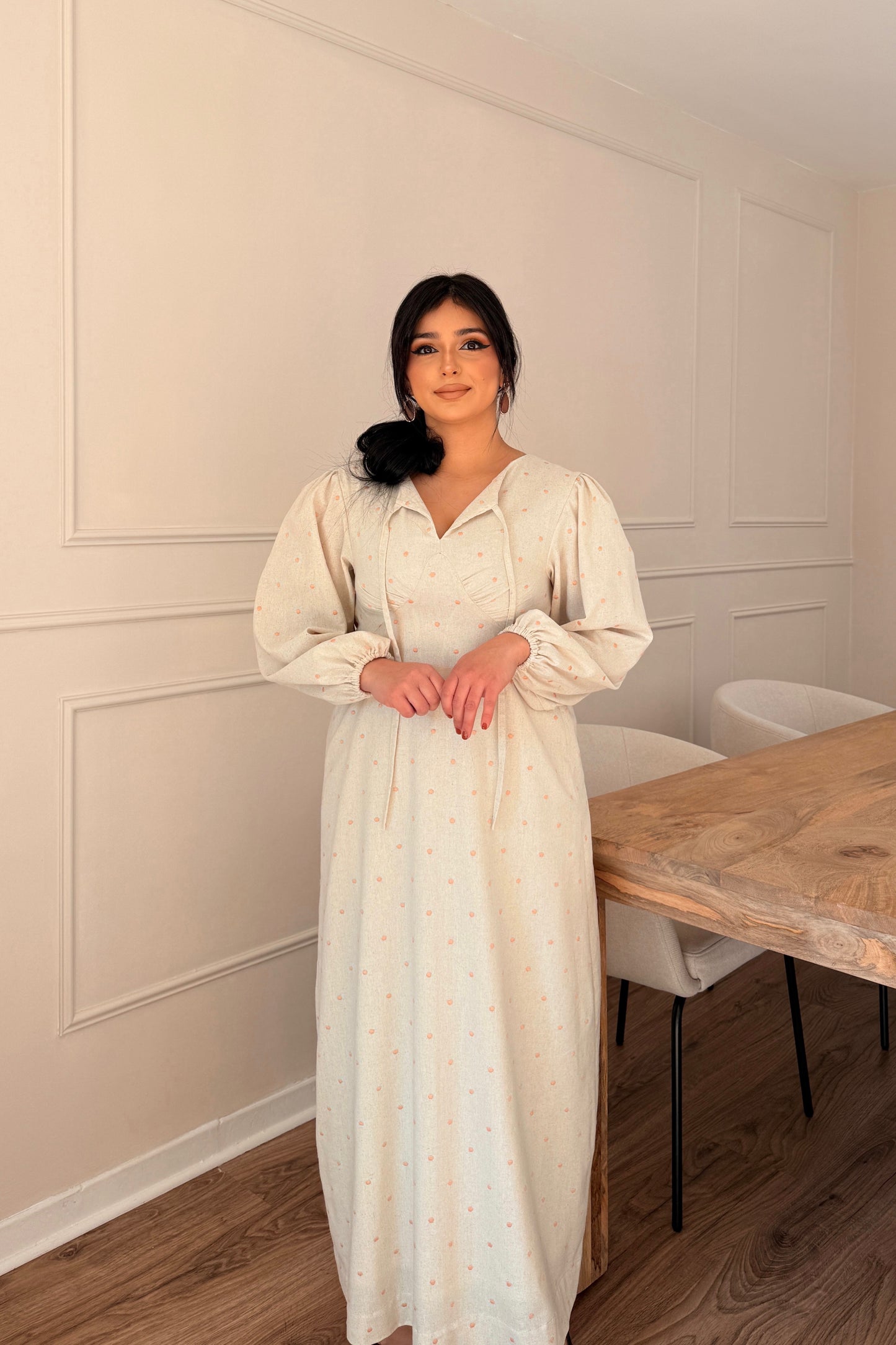 Livia - Robe en lin brodé