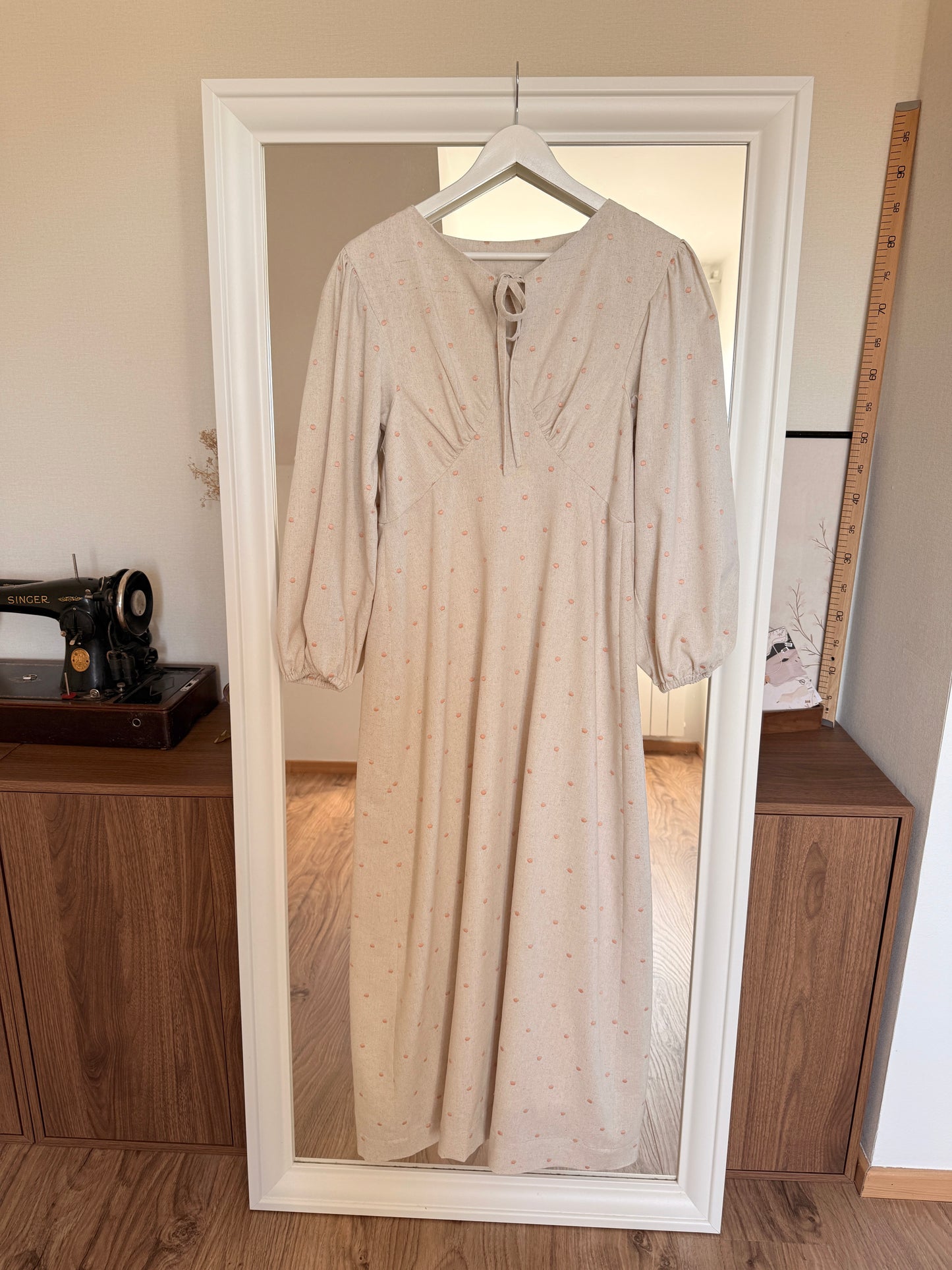 Livia - Robe en lin brodé