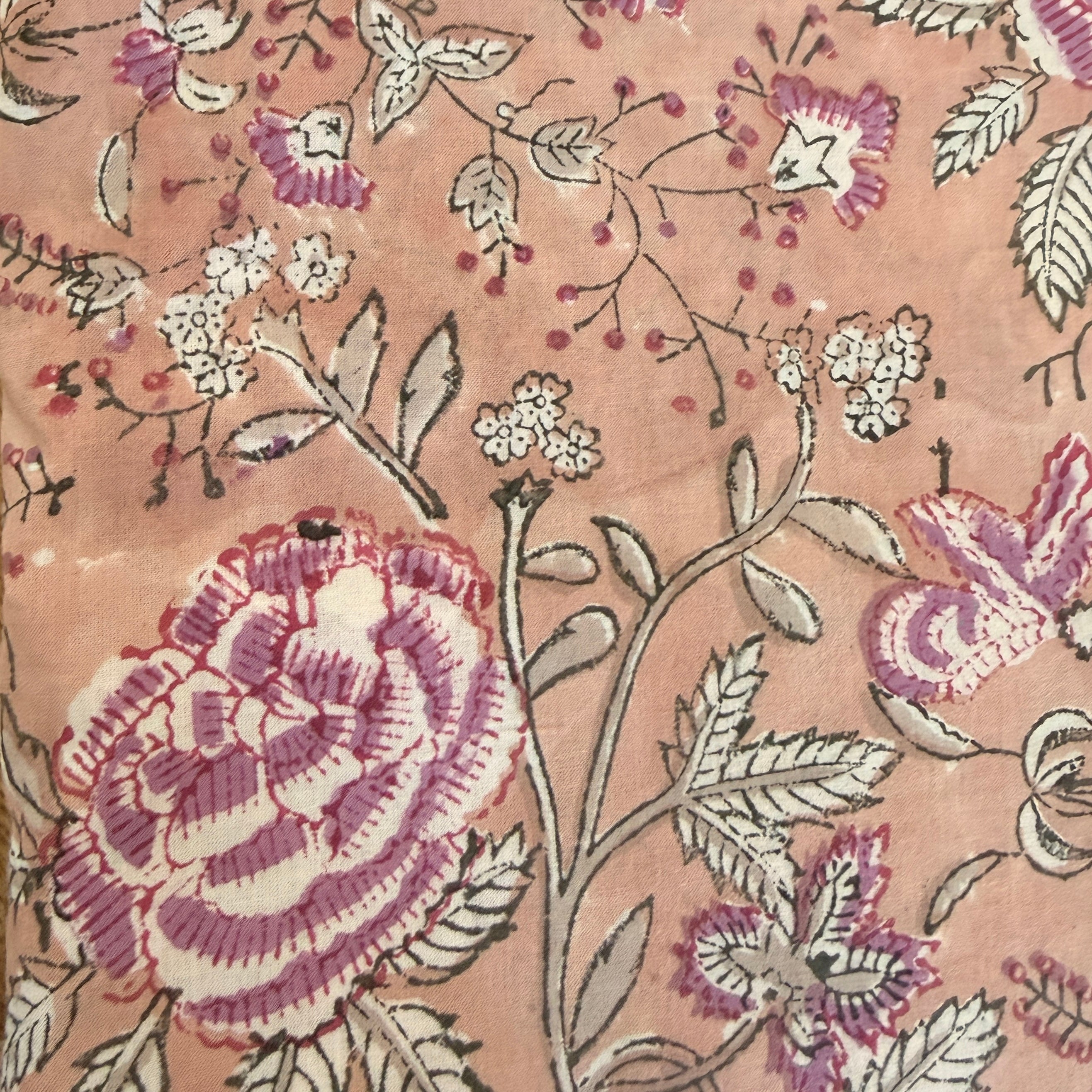 ANAYA : Robe longue (Tea dress) aux motifs fleuris