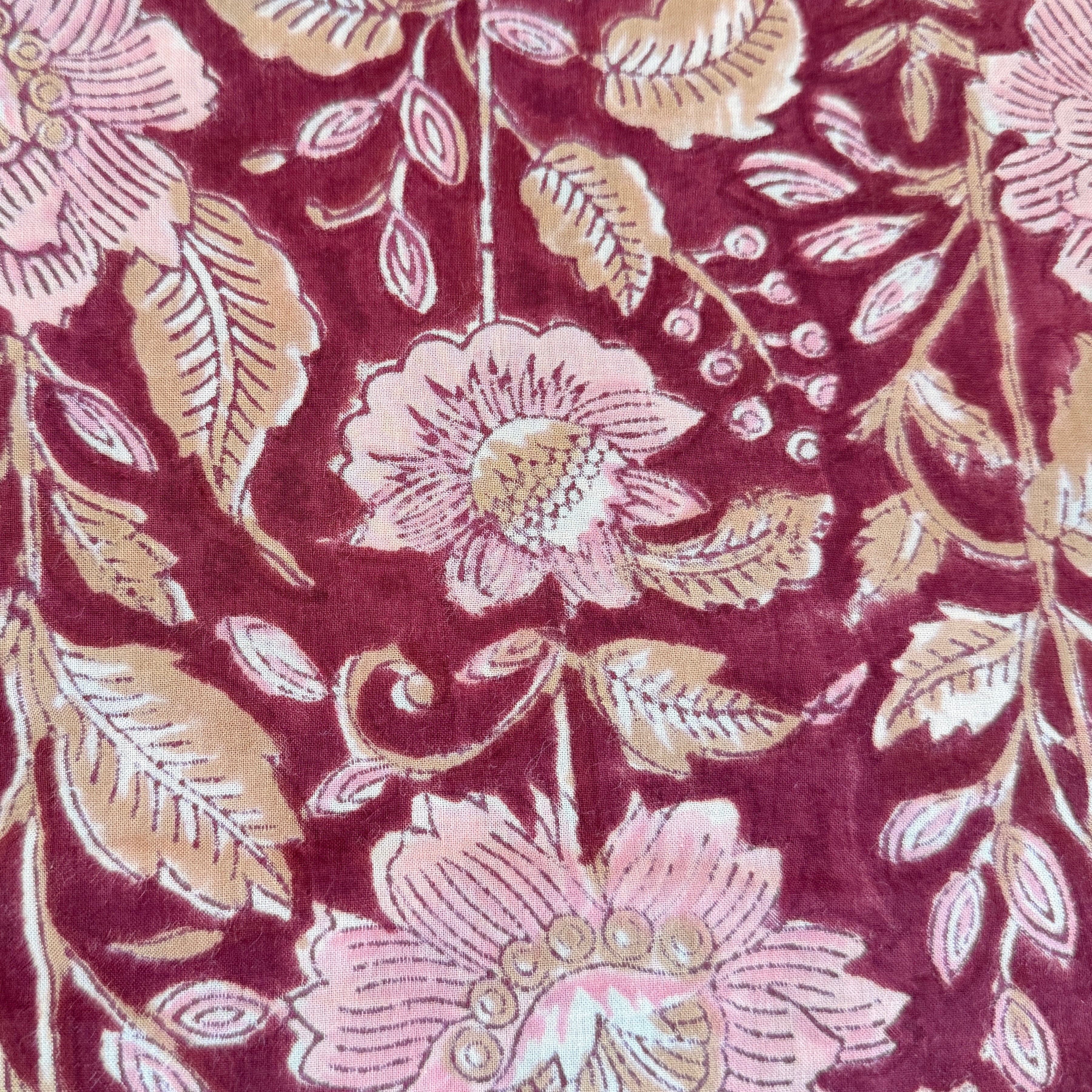 ANAYA : Robe longue (Tea dress) aux motifs fleuris