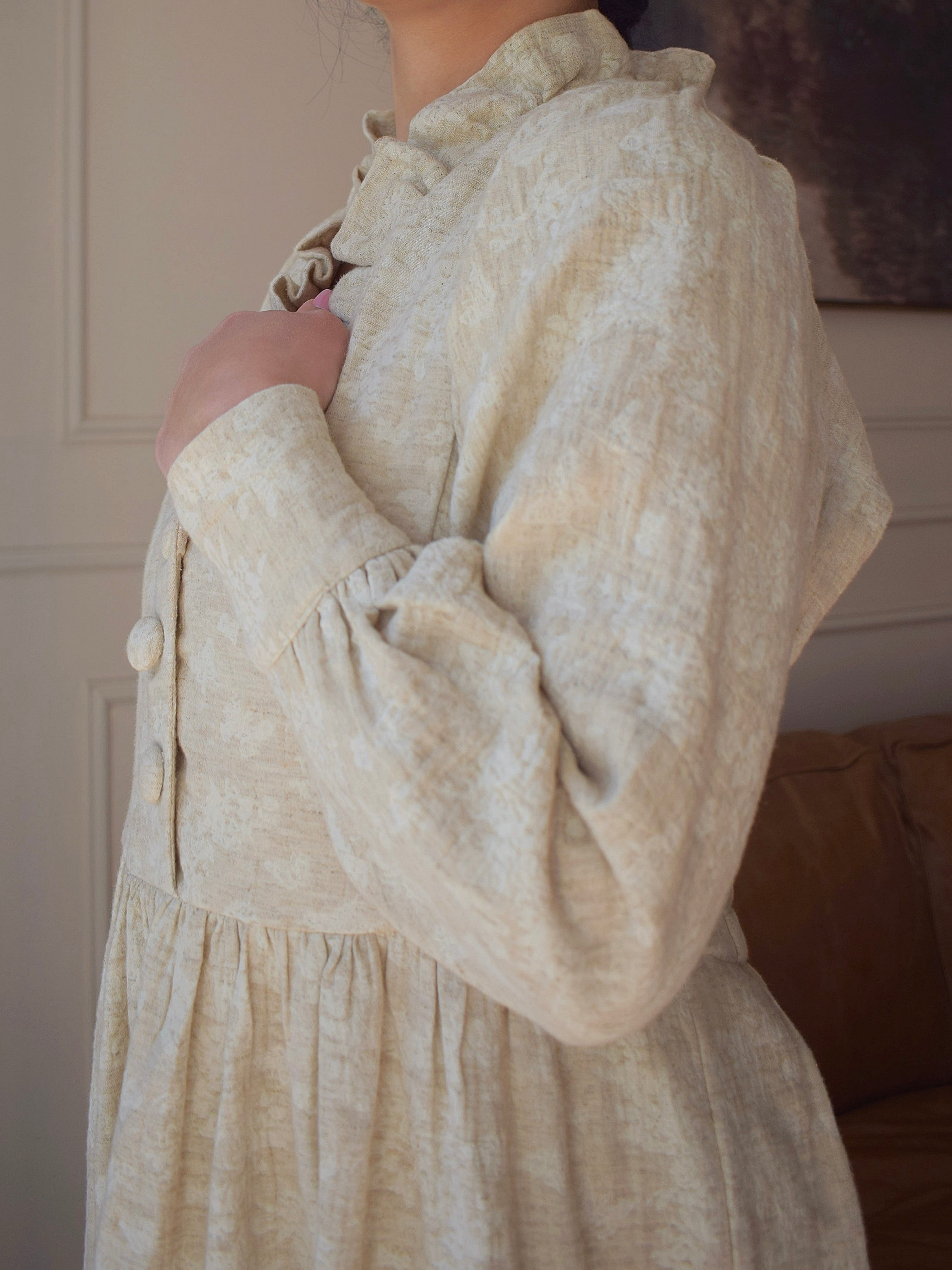ÉLINE : Robe longue à col volanté