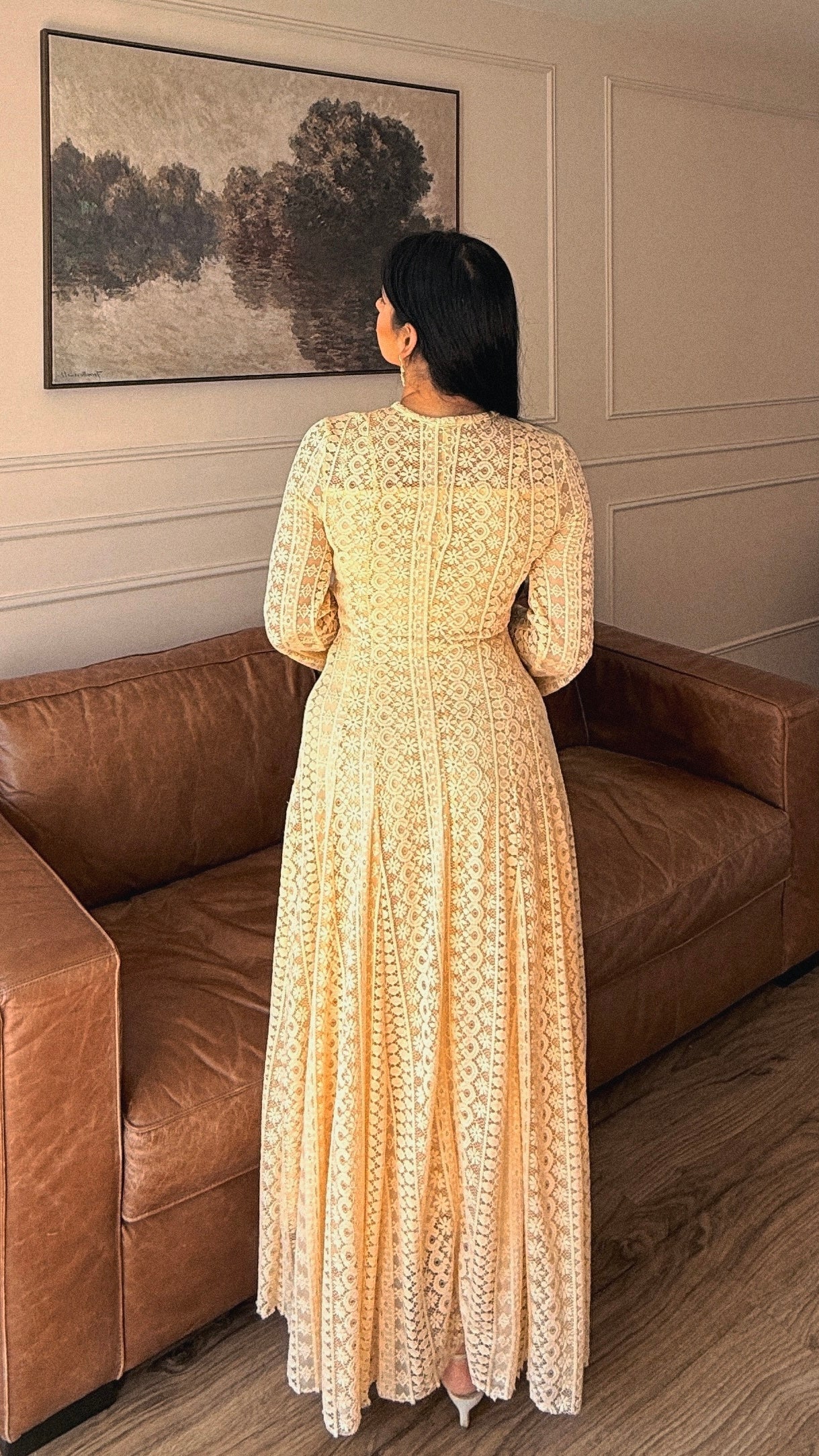 AMALIA : Robe longue en dentelle jaune beurre