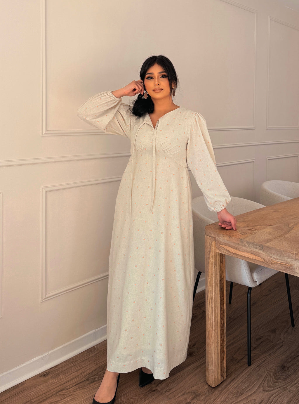 LIVIA - Robe à détails brodés